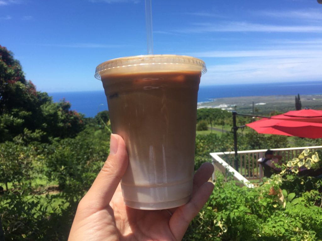 UCC ハワイ コナコーヒー直営農園のアイスカフェラテ