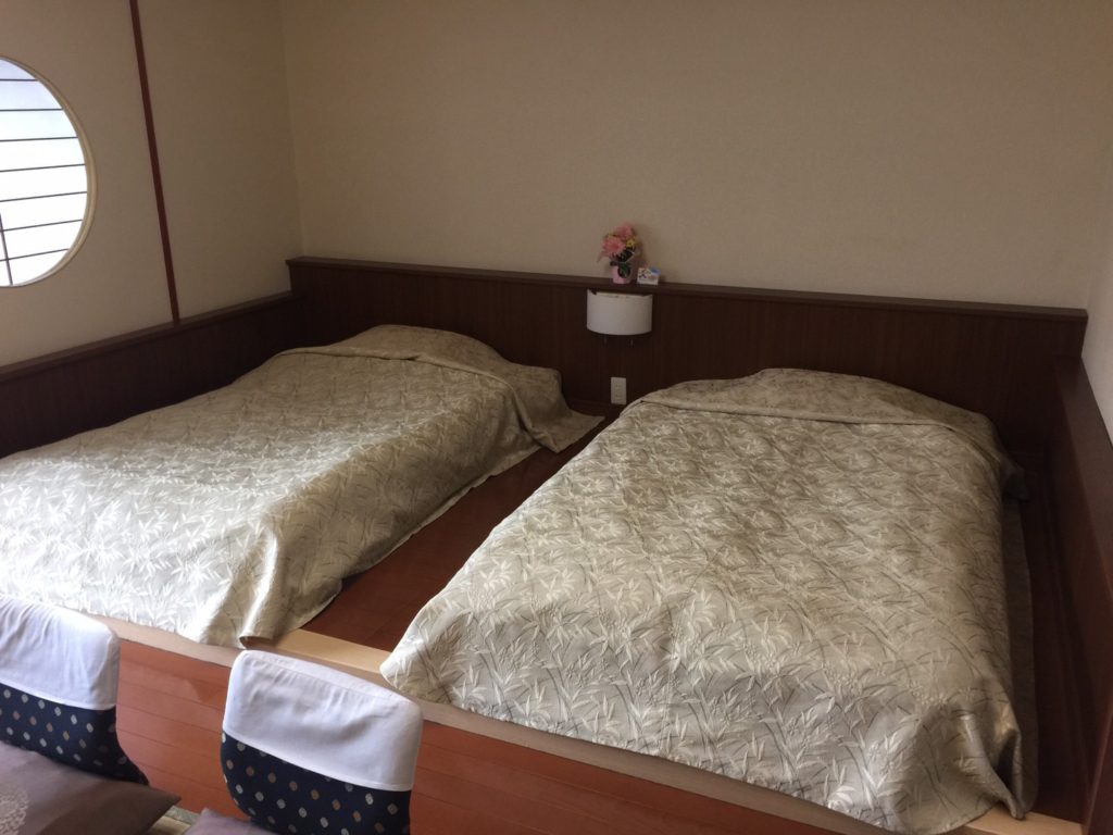 きぬ川ホテル三日月さくら亭　ベッドルーム